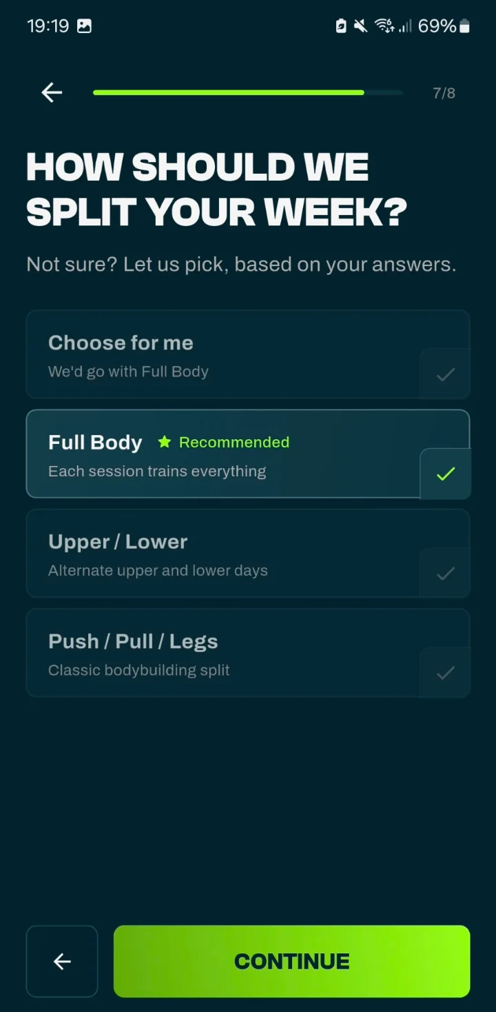 Ganzkörper-Split in der Trainingsplan App als empfohlen markiert